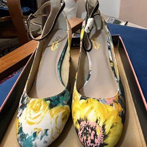 Anthropologie/Seychelles "Make a Scene" floral ankle strap heels, sz 8.5